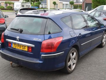 Peugeot 407
